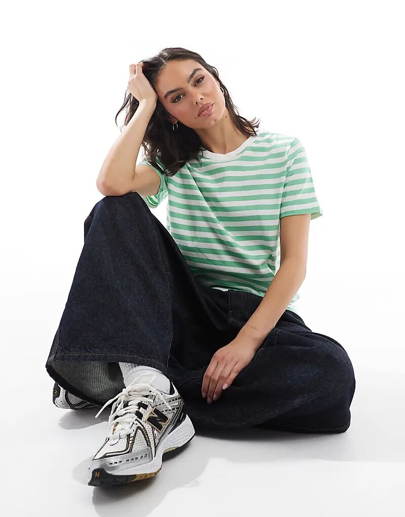 Футболка свободного кроя с коротким рукавом в зеленую и белую полоску Pieces, Зеленый, Футболка свободного кроя с коротким рукавом в зеленую и белую полоску Pieces
Футболка свободного кроя с коротким рукавом в зеленую и белую полоску Pieces, Зеленый, Футболка свободного кроя с коротким рукавом в зеленую и белую полоску Pieces