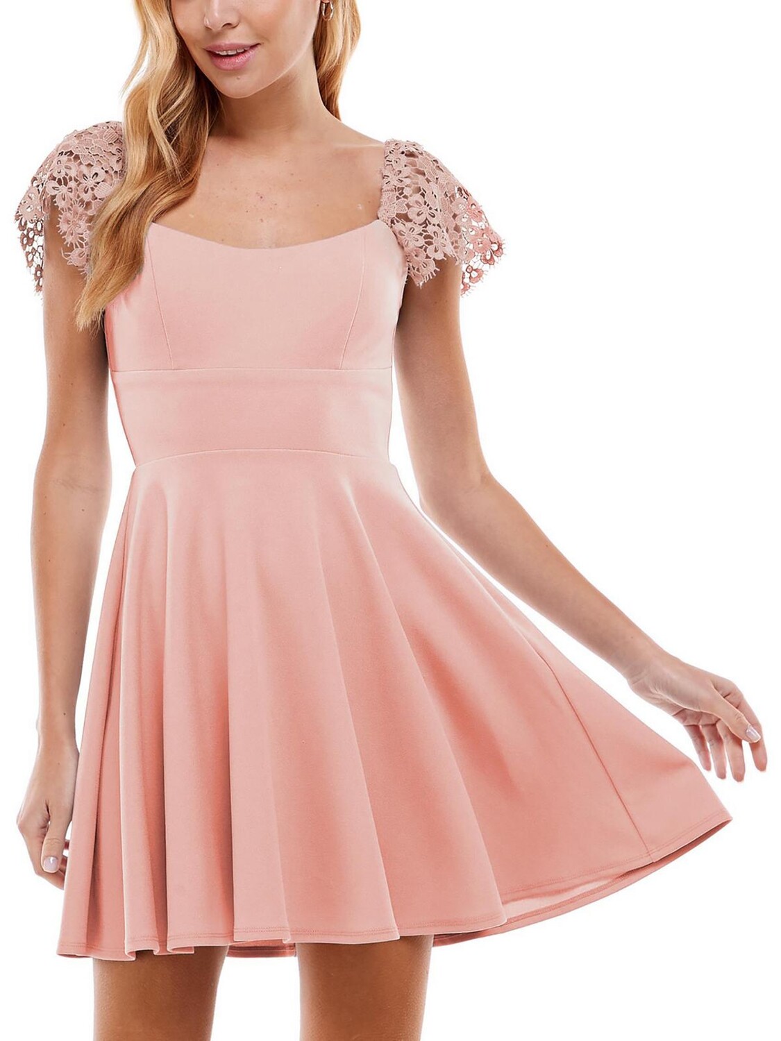 Женское короткое мини-платье с кружевной отделкой для юниоров City Studios, цвет Pale Rose 
Женское короткое мини-платье с кружевной отделкой для юниоров City Studios, цвет Pale Rose