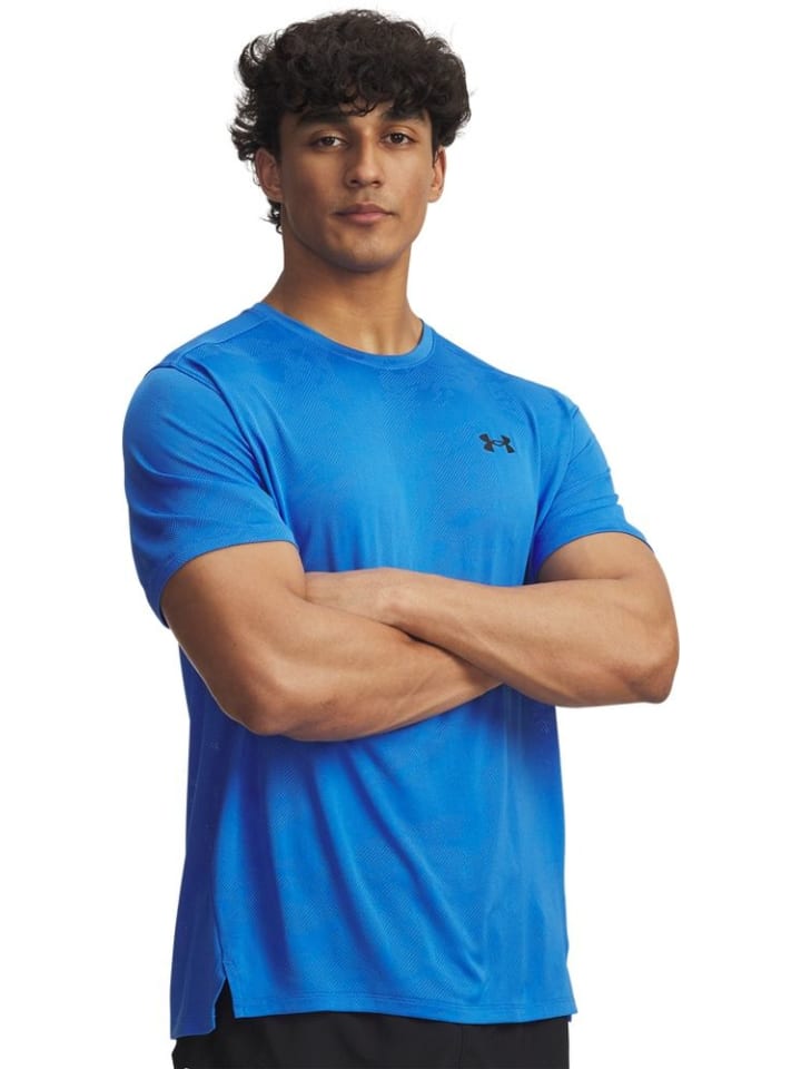 Спортивная футболка "Tech Vent Jcqrd T-Shirt" синего цвета Under Armour
Спортивная футболка "Tech Vent Jcqrd T-Shirt" синего цвета Under Armour