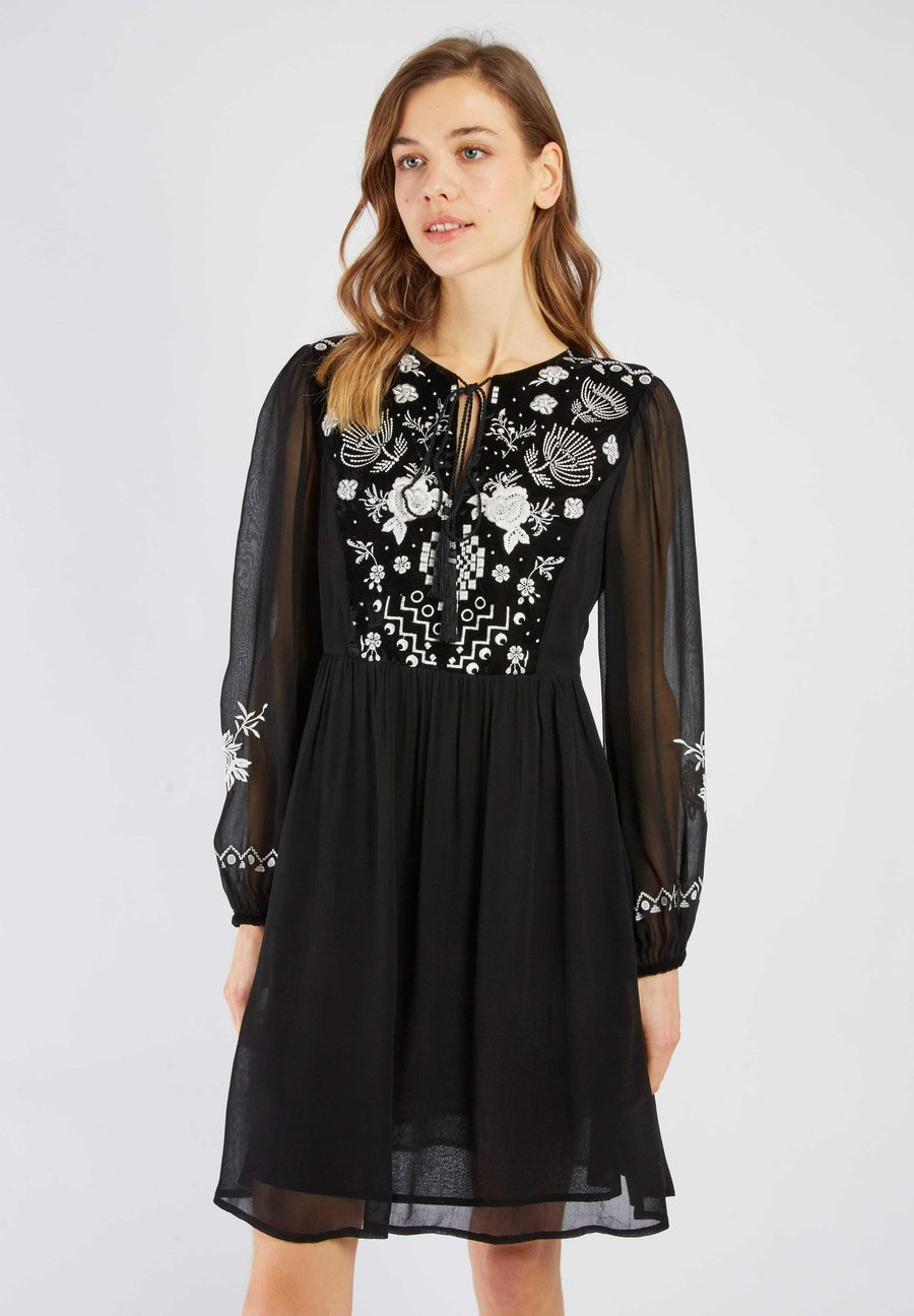 Платье Derhy ELISABETH, Noir/Black
Платье Derhy ELISABETH, Noir/Black