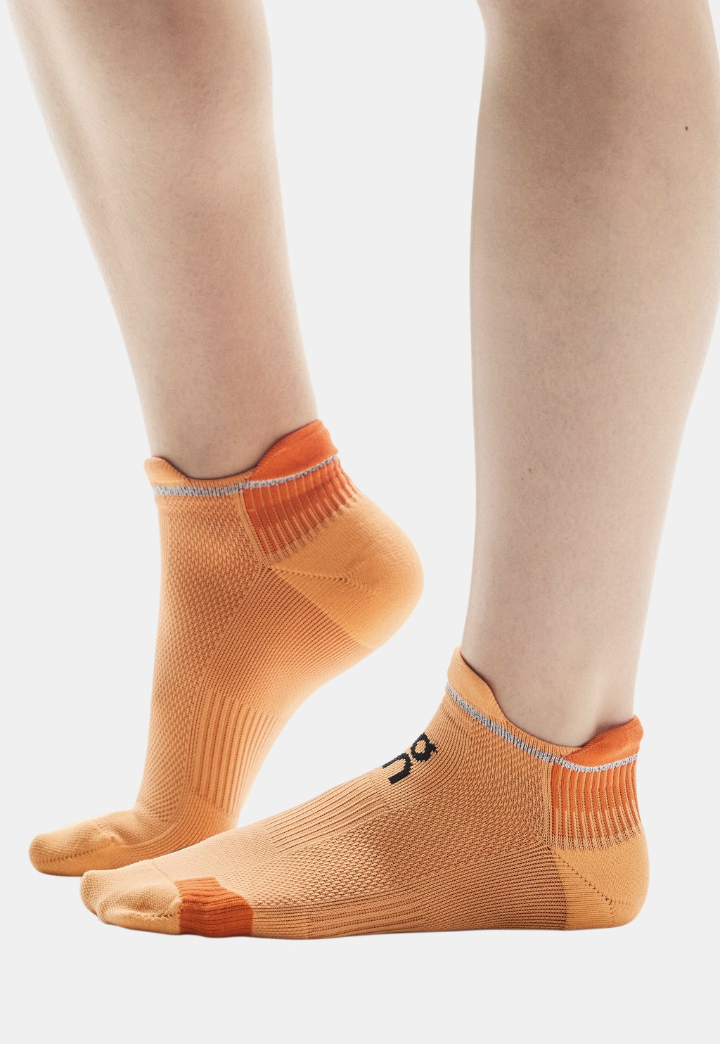 Носки PERFORMANCE RUN LOW On, оранжевый
Носки PERFORMANCE RUN LOW On, оранжевый