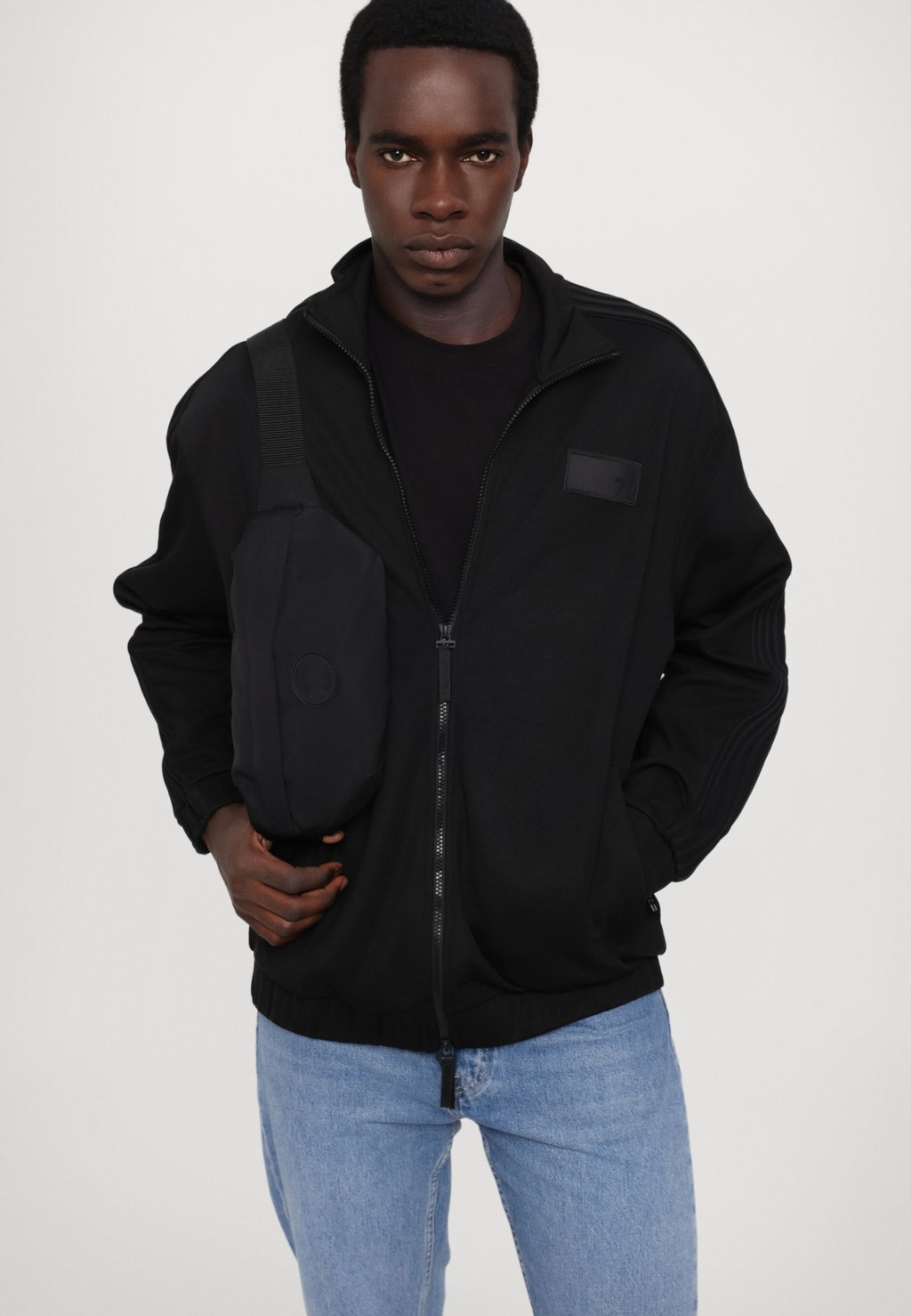 Толстовка на молнии FELPA UNISEX EA7 Emporio Armani, черный
Толстовка на молнии FELPA UNISEX EA7 Emporio Armani, черный