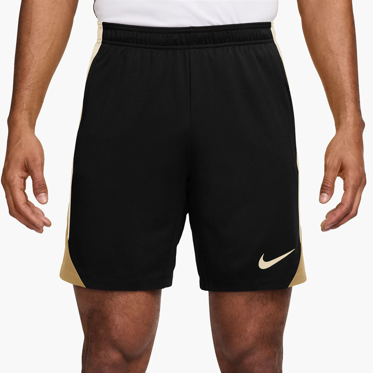 Футбольные шорты мужские Nike Dri-FIT, цвет default
Футбольные шорты мужские Nike Dri-FIT, цвет default