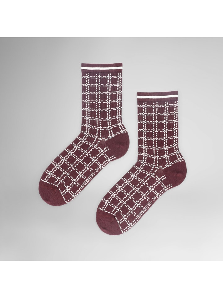 Носки Chain Fashion темно-красного цвета Hudson
Носки Chain Fashion темно-красного цвета Hudson