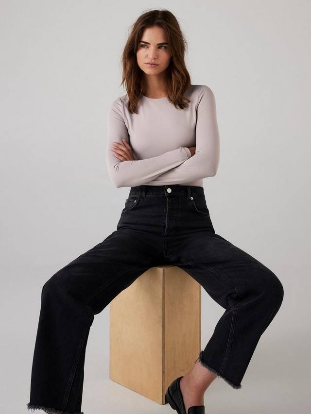 Базовый топ с длинными рукавами Mint Velvet, Grey
Базовый топ с длинными рукавами Mint Velvet, Grey