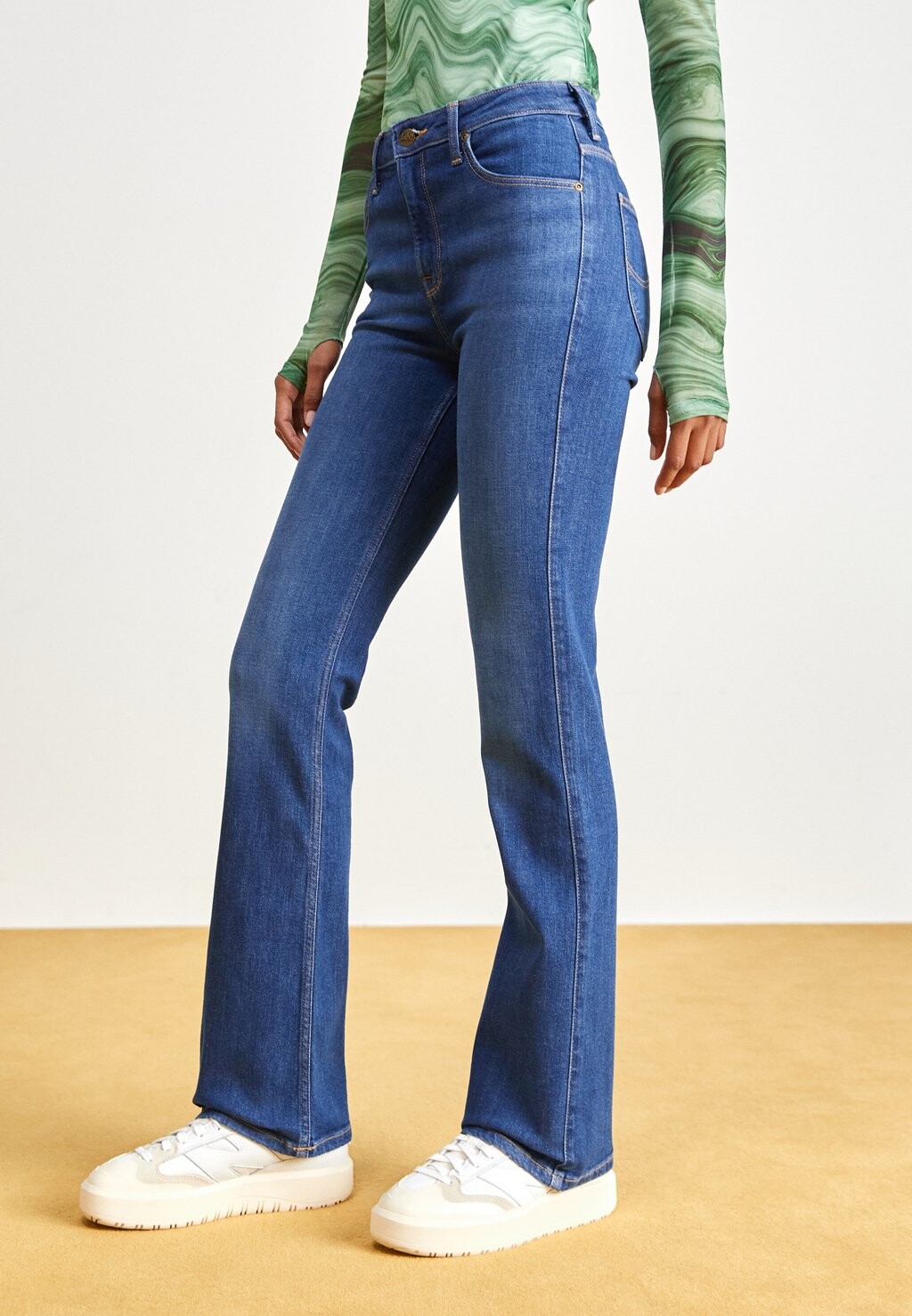 Джинсы Bootcut Lee
Джинсы Bootcut Lee