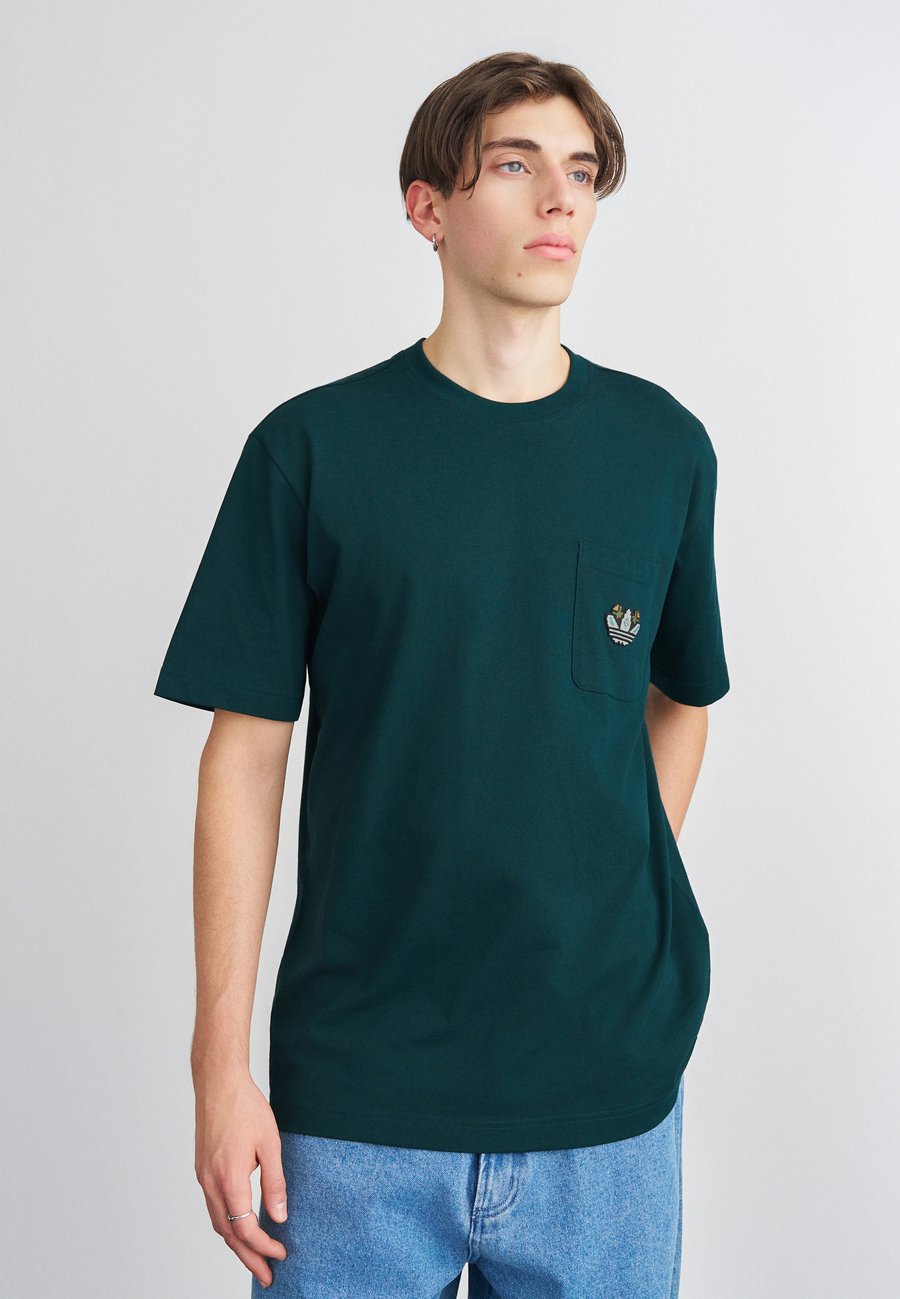 Футболка Adidas Originals Basic T-shirt, Aurora Ivy/Dark Green
Футболка Adidas Originals Basic T-shirt, Aurora Ivy/Dark Green