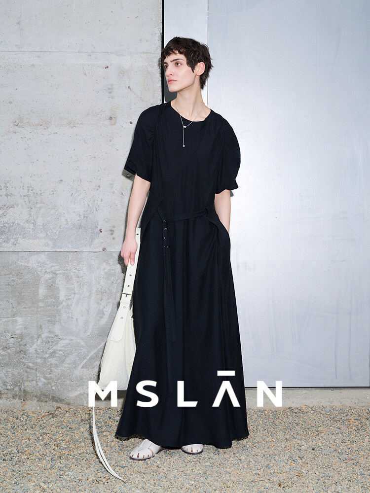 Платье удобное Mslan с поясом реглан
Платье удобное Mslan с поясом реглан