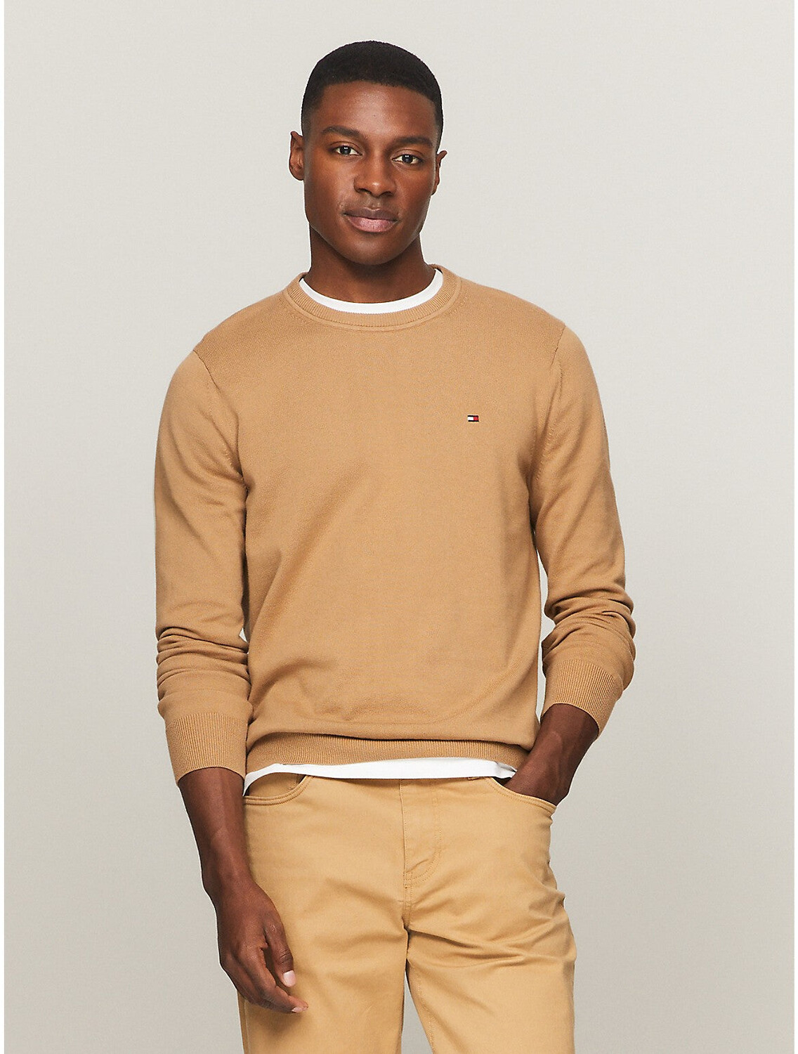 Мужской свитер с круглым вырезом и логотипом Tommy Hilfiger, цвет Pinecone Tan
Мужской свитер с круглым вырезом и логотипом Tommy Hilfiger, цвет Pinecone Tan