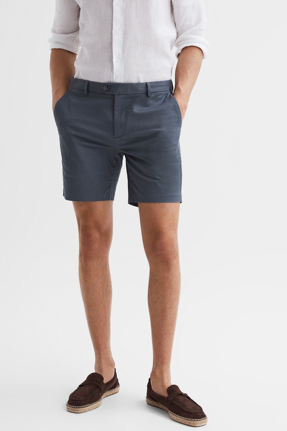 Шорты-чиносы Wicket S короткой длины в повседневном стиле Reiss, синий
Шорты-чиносы Wicket S короткой длины в повседневном стиле Reiss, синий