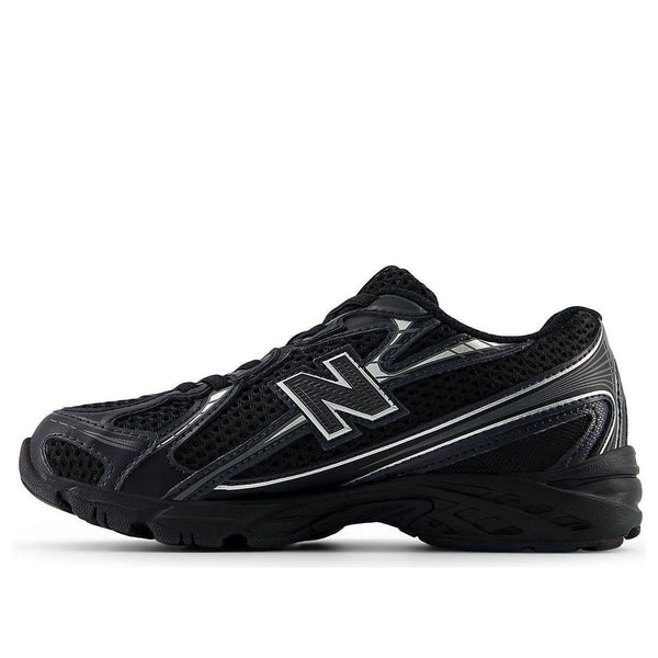 Кроссовки 740 bungee lace New Balance, черный
Кроссовки 740 bungee lace New Balance, черный