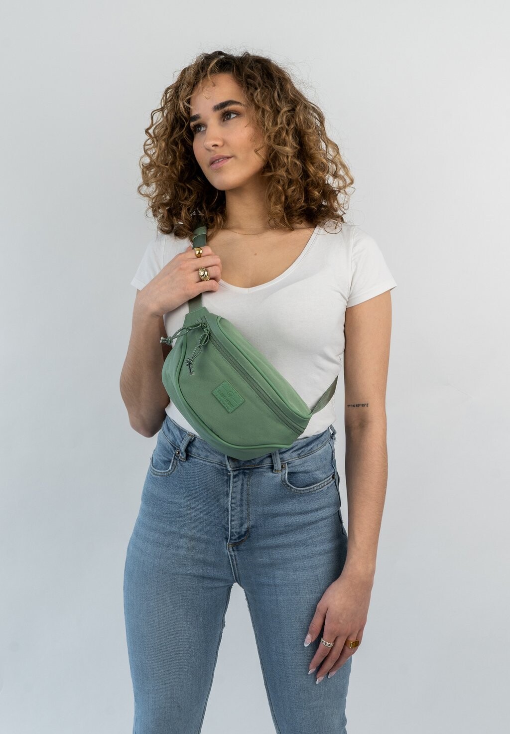 Поясная сумка Ben Bauchtasche Johnny Urban, цвет salbeigrün
Поясная сумка Ben Bauchtasche Johnny Urban, цвет salbeigrün