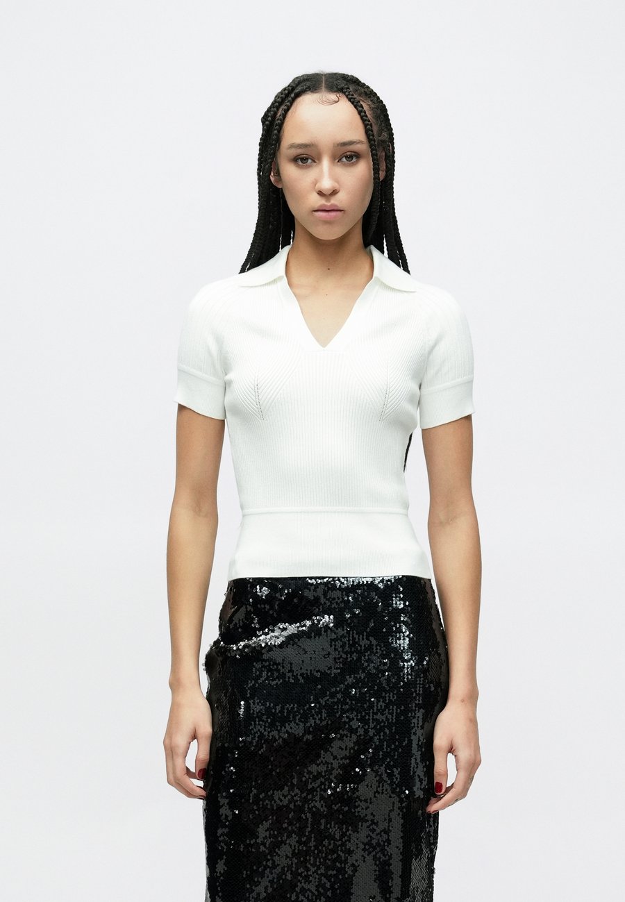 Джемпер MARCIANO BY GUESS BICE , Macadamia/Off-White
Джемпер MARCIANO BY GUESS BICE , Macadamia/Off-White
