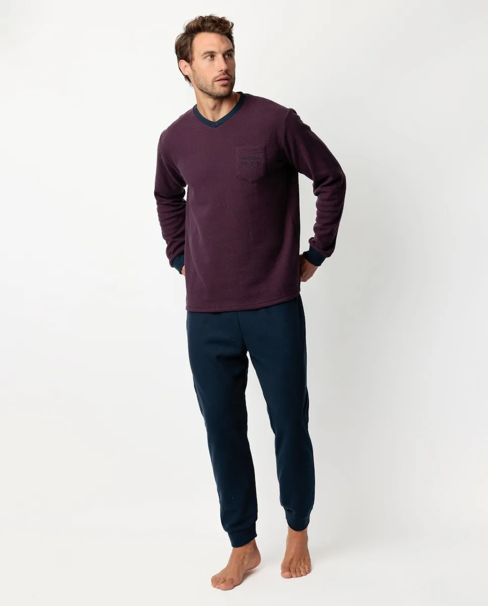 Мужская пижама длинная из миланской ткани бордового цвета Admas
Мужская пижама длинная из миланской ткани бордового цвета Admas