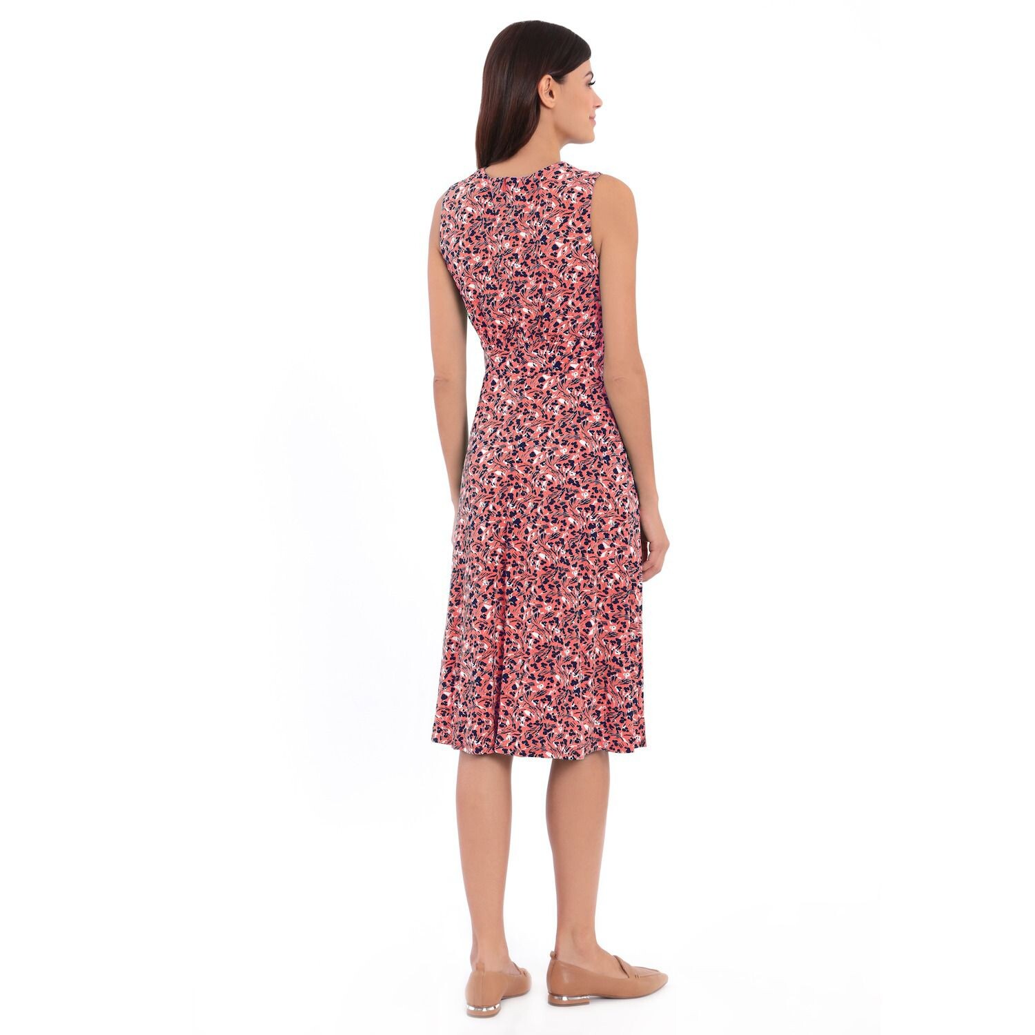 Женское платье миди с принтом London Times и вставкой на талии London Times
Женское платье миди с принтом London Times и вставкой на талии London Times