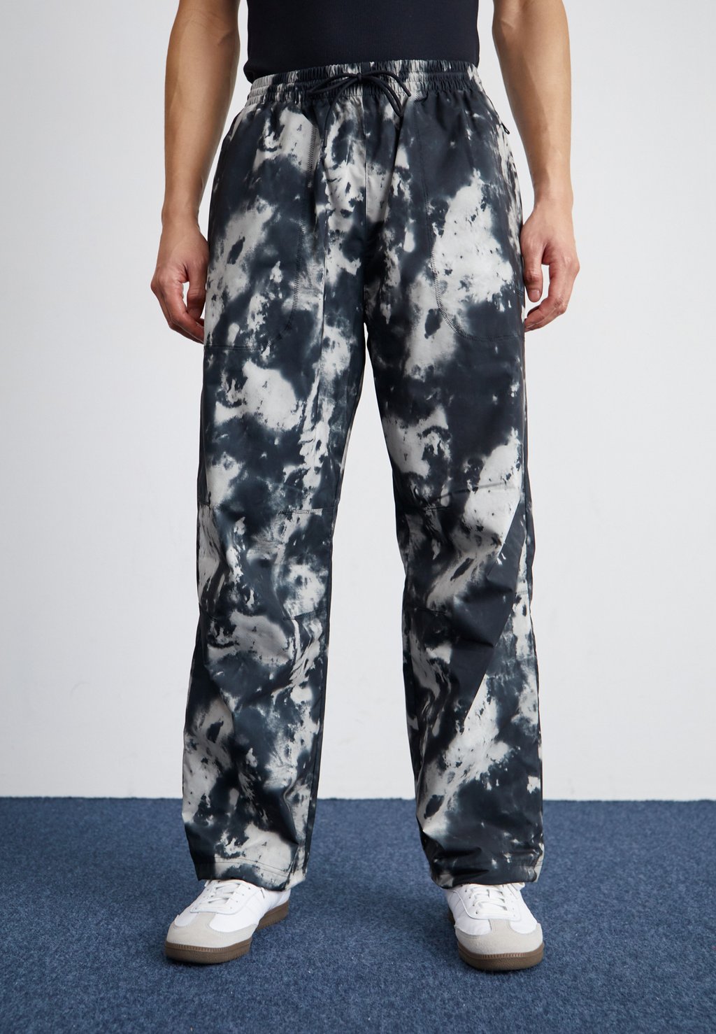 Спортивные брюки PANT adidas Originals, черный
Спортивные брюки PANT adidas Originals, черный