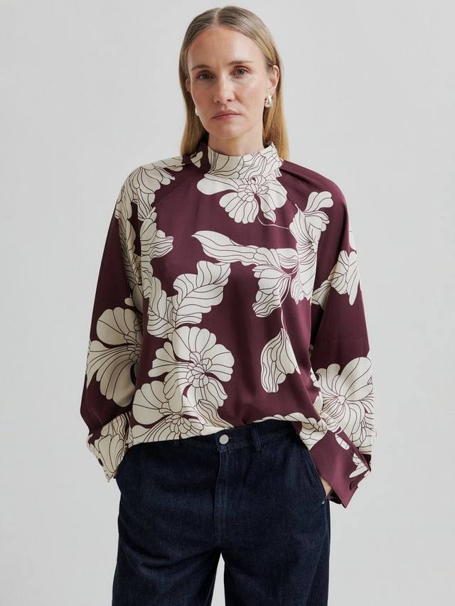 Блузка Elbie с цветочным принтом и высоким воротником Second Female, Burgundy/White
Блузка Elbie с цветочным принтом и высоким воротником Second Female, Burgundy/White