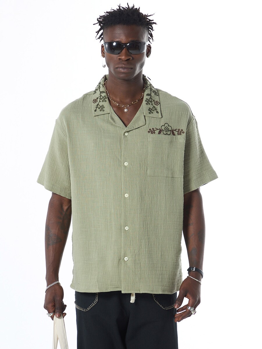 Повседневная рубашка VAMOS CLO Comfort fit Button Up Shirt, цвет green/olive
Повседневная рубашка VAMOS CLO Comfort fit Button Up Shirt, цвет green/olive