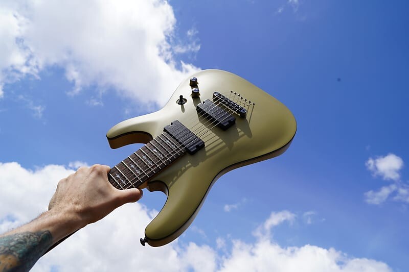 Электрогитара Schecter Diamond Series PROTOTYPE Demon-7 Satin Olive Green 7-String Electric Guitar
Электрогитара Schecter Diamond Series PROTOTYPE Demon-7 Satin Olive Green 7-String Electric Guitar