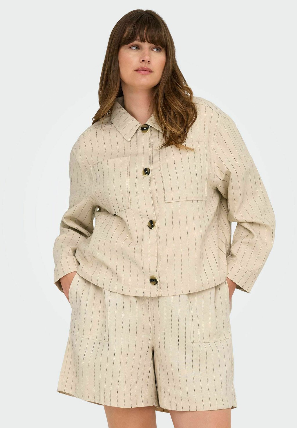 Летняя куртка CARMONICA ONLY Carmakoma, бежевый
Летняя куртка CARMONICA ONLY Carmakoma, бежевый