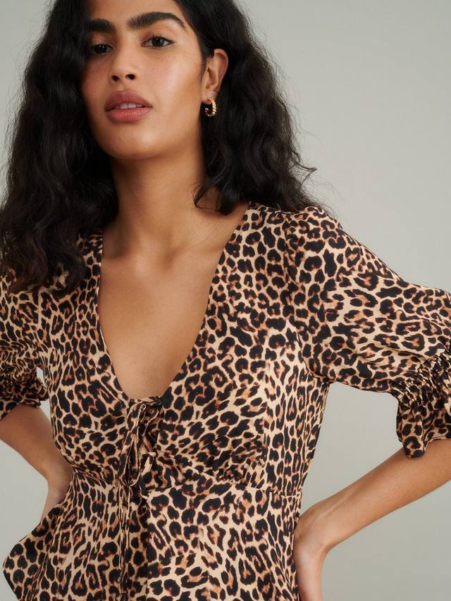 Леопардовая блузка орри Nobody's Child, цвет Brown Multi 
Леопардовая блузка орри Nobody's Child, цвет Brown Multi