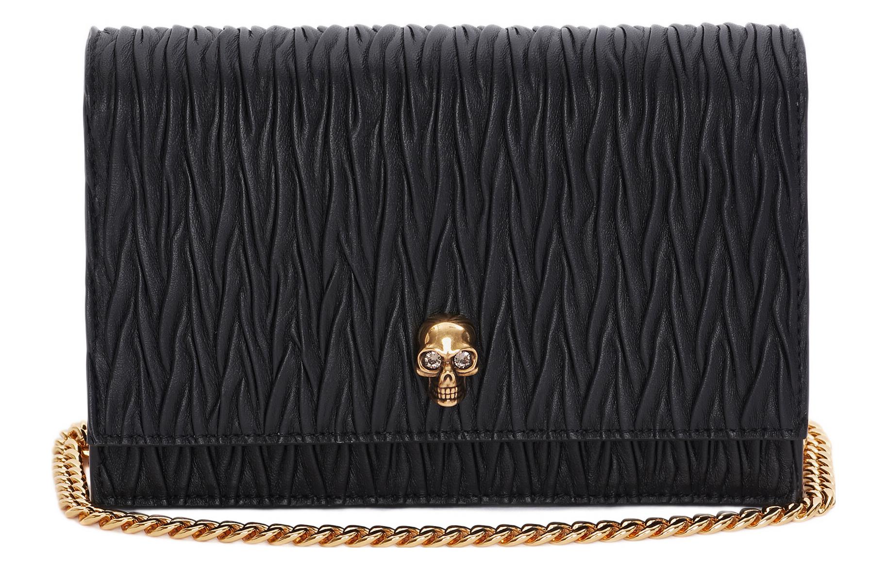 Сумка через плечо из ягненка маленького размера черная Alexander McQueen
Сумка через плечо из ягненка маленького размера черная Alexander McQueen