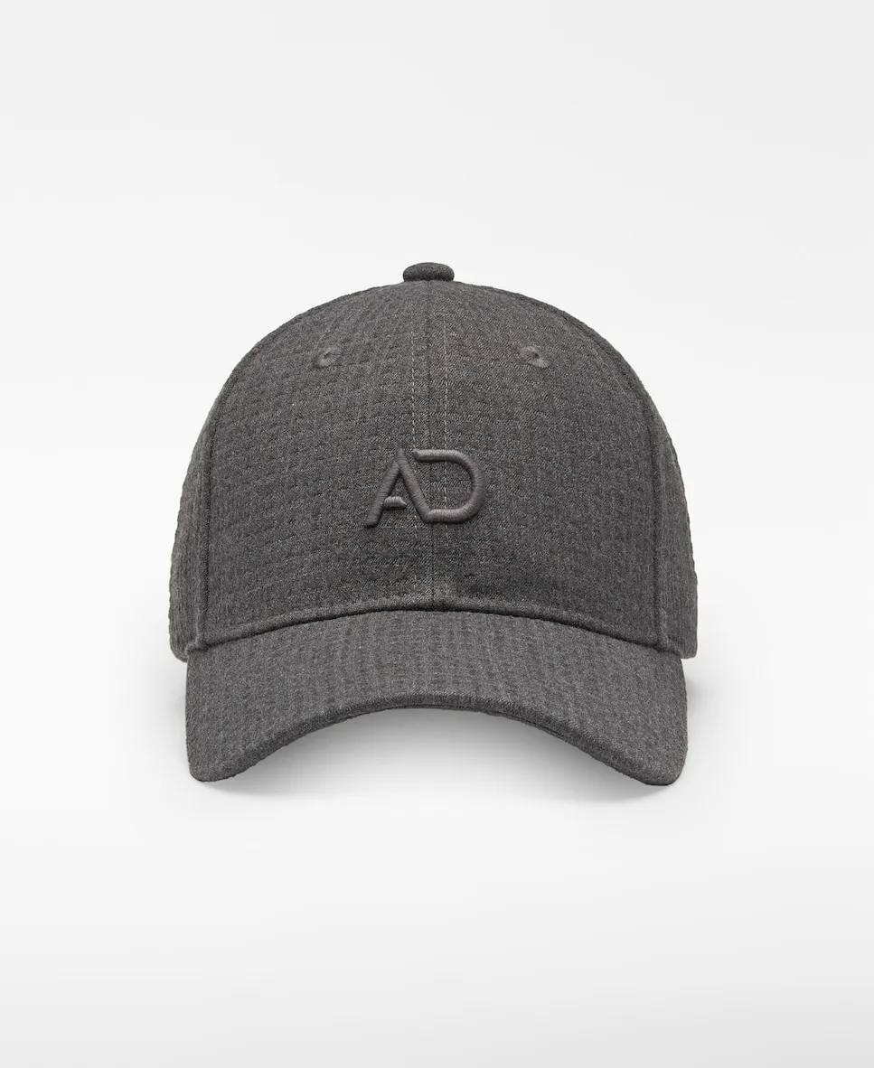 Женская кепка с вышитым логотипом Adolfo Dominguez, серый 
Женская кепка с вышитым логотипом Adolfo Dominguez, серый
