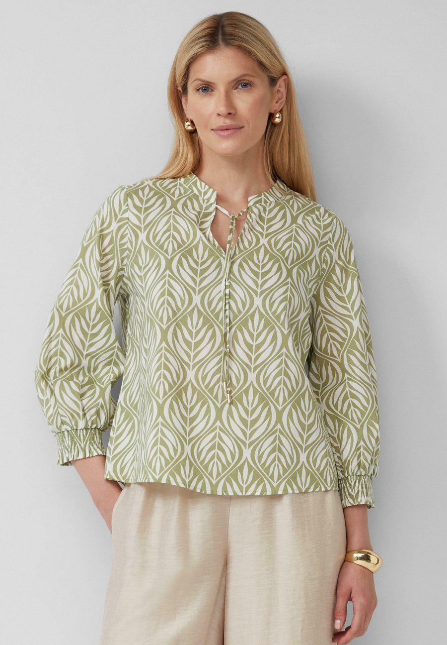 Блуза s.Oliver BLACK LABEL MIT 3/4-ÄRMELN UND ALL-OVER PRINT, Salbeigrün/Green
Блуза s.Oliver BLACK LABEL MIT 3/4-ÄRMELN UND ALL-OVER PRINT, Salbeigrün/Green