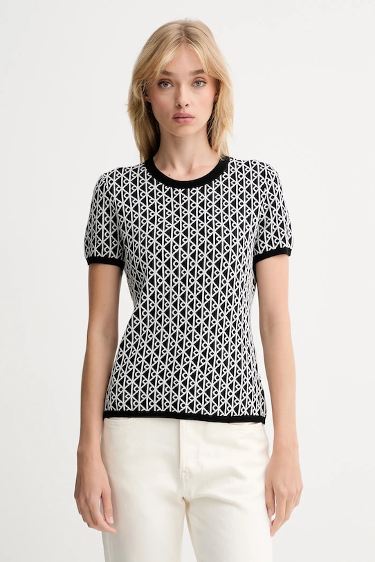 Футболка Calvin Klein, черный
Футболка Calvin Klein, черный