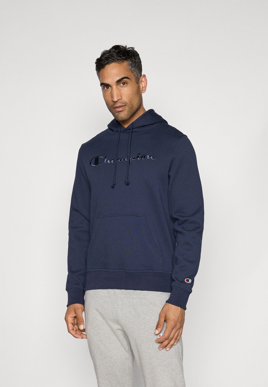 Худи Champion ICONS TONAL HOODIE LARGE LOGO, Navy/Dark Blue
Худи Champion ICONS TONAL HOODIE LARGE LOGO, Navy/Dark Blue