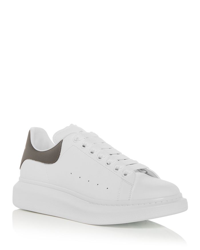 Александр Мужские кроссовки с увеличенной колодкой и кожаными деталями на каблуке McQueen, белый
Александр Мужские кроссовки с увеличенной колодкой и кожаными деталями на каблуке McQueen, белый