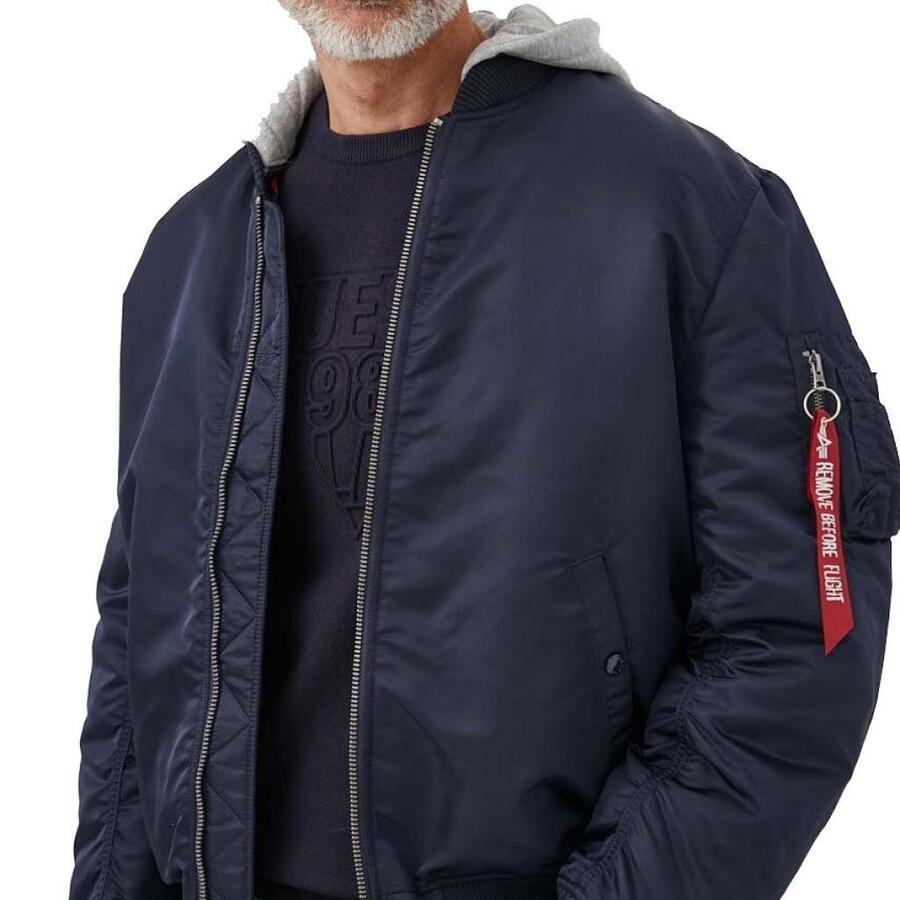 Куртка Alpha Industries Модель Ma-1 Zh Цвет задней вышивки: синий
Куртка Alpha Industries Модель Ma-1 Zh Цвет задней вышивки: синий