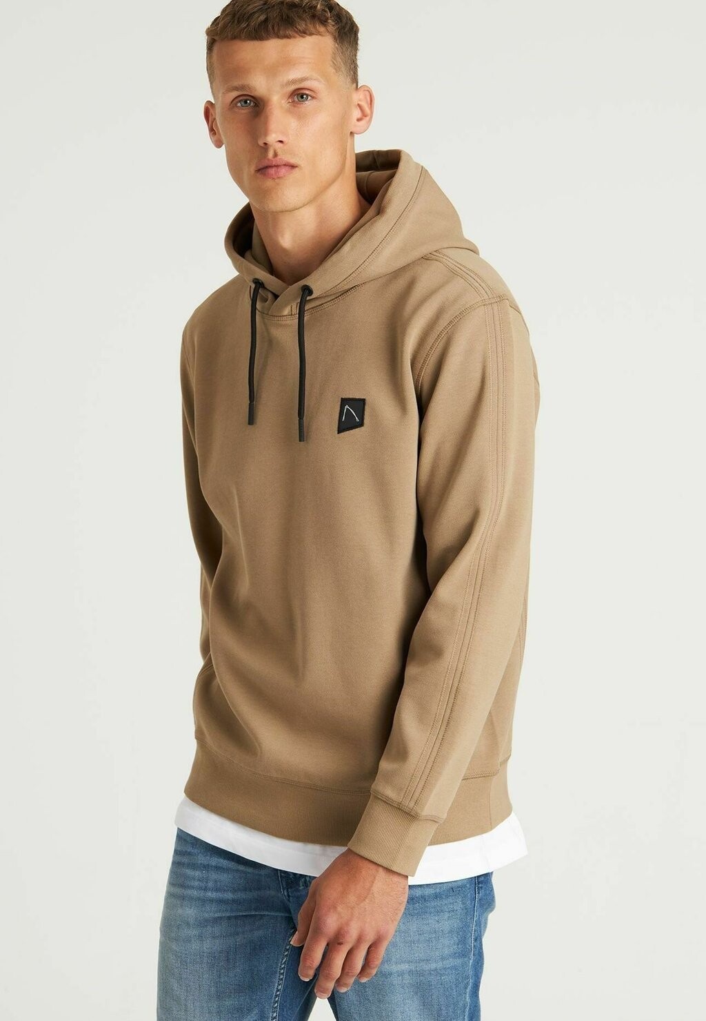 Толстовка с капюшоном HARPER CHASIN', бежевый
Толстовка с капюшоном HARPER CHASIN', бежевый