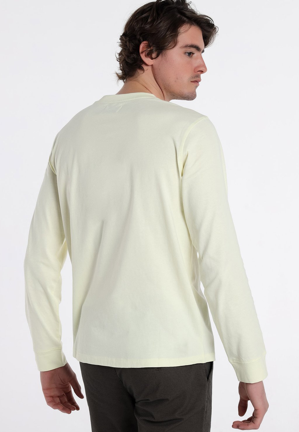 Топ с длинными рукавами BENDORFF, молочный
Топ с длинными рукавами BENDORFF, молочный