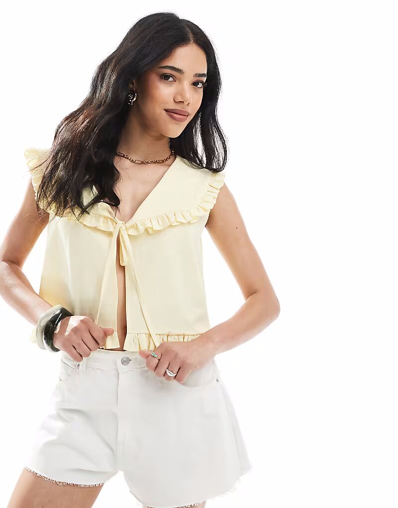 Жилет ASOS DESIGN из льняной смеси с завязкой спереди
Жилет ASOS DESIGN из льняной смеси с завязкой спереди