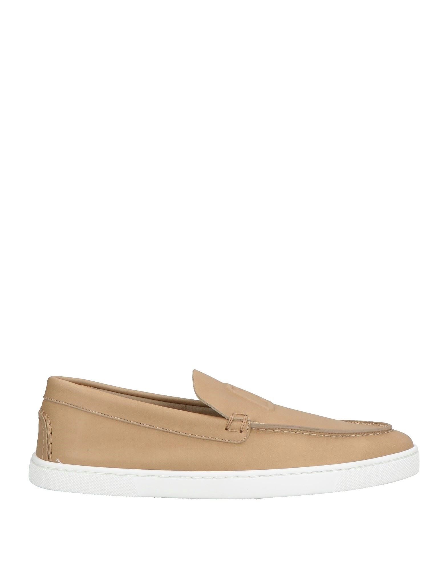Лоферы Christian Louboutin, бежевый
Лоферы Christian Louboutin, бежевый