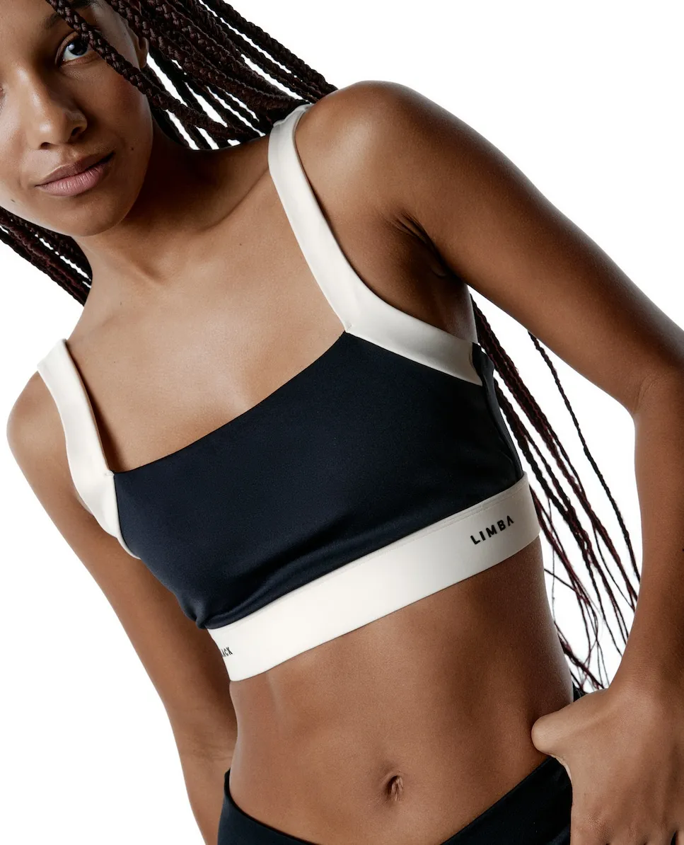 Спортивный бюстгальтер средней поддержки с прямыми бретелями Black Limba, черный
Спортивный бюстгальтер средней поддержки с прямыми бретелями Black Limba, черный