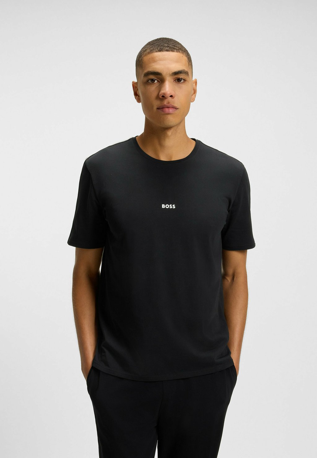 Футболка UNIQUE BOSS, черный
Футболка UNIQUE BOSS, черный