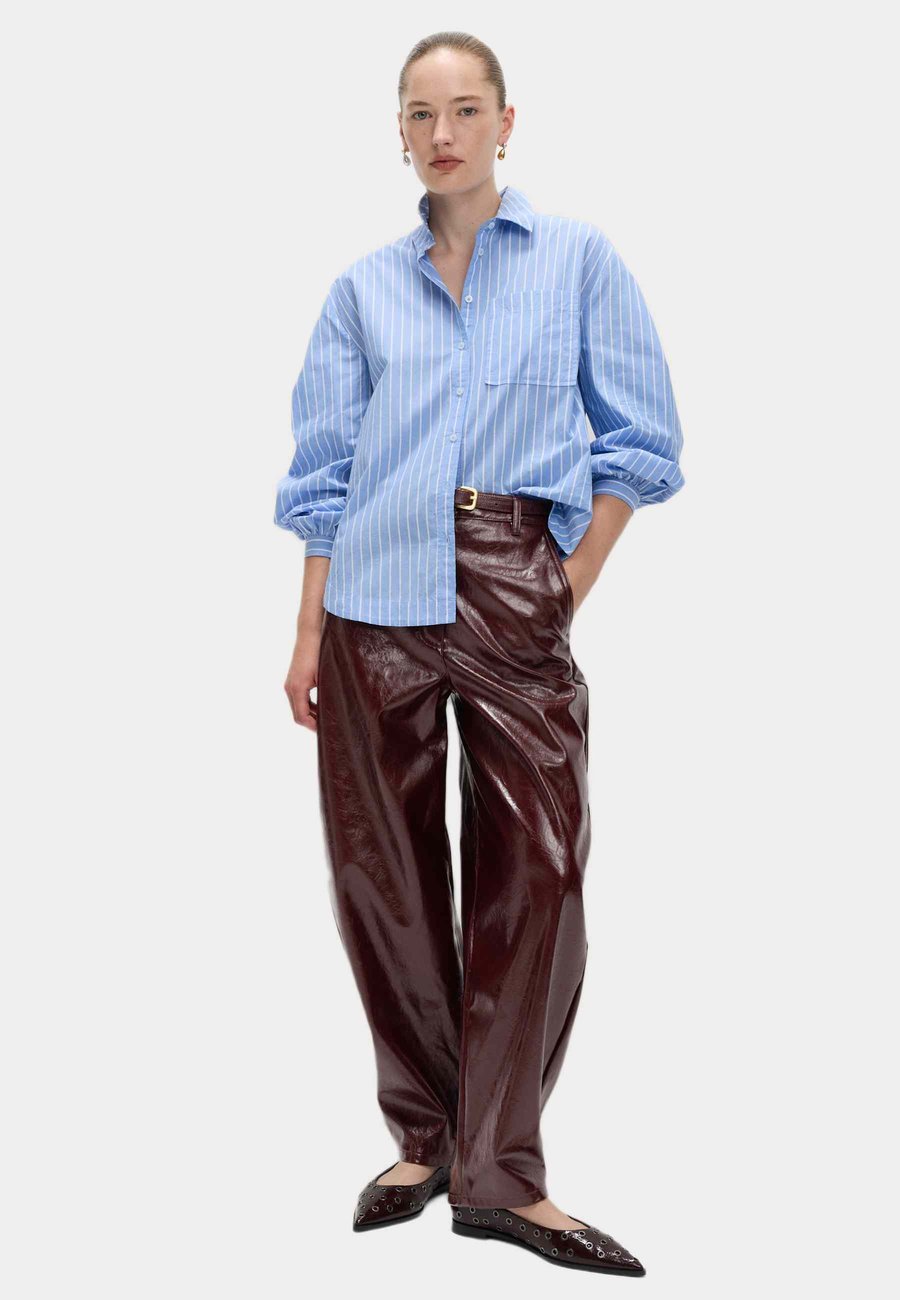 Брюки Marks & Spencer TEXTURED BARREL LEG , Wine/Dark Red
Брюки Marks & Spencer TEXTURED BARREL LEG , Wine/Dark Red