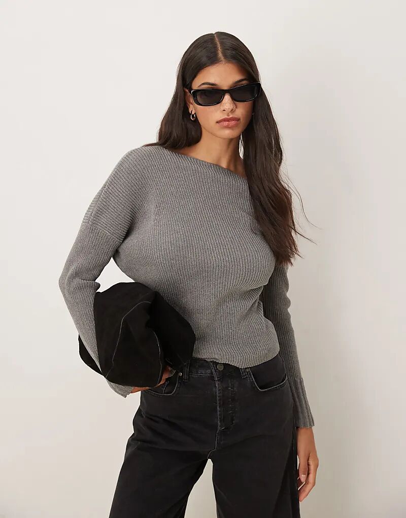 Джемпер с открытыми плечами из шенилла ASOS DESIGN серого цвета
Джемпер с открытыми плечами из шенилла ASOS DESIGN серого цвета