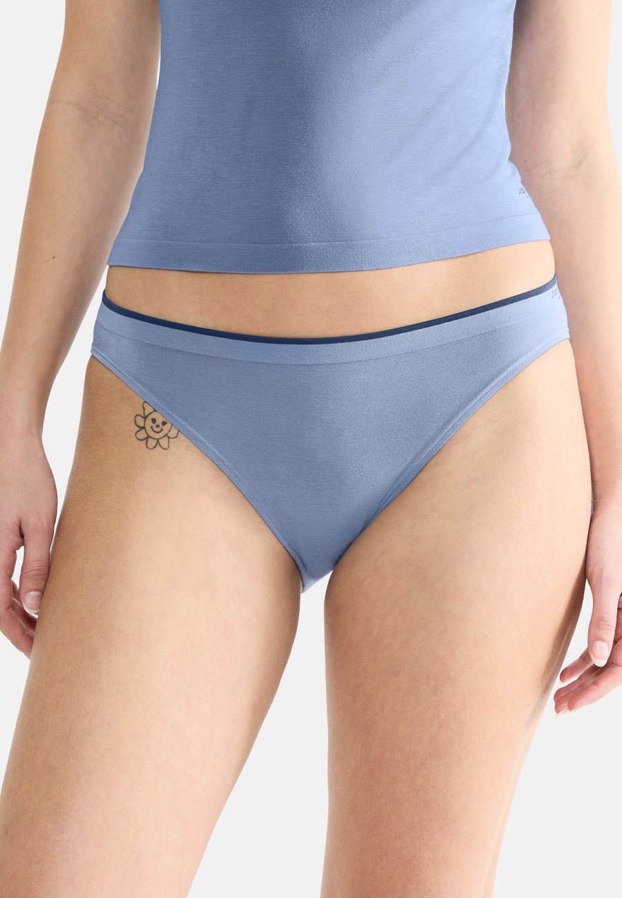 Низ бикини Sloggi 4 PACK GO SENSE, Blue Shadow Tea Rose/Blue
Низ бикини Sloggi 4 PACK GO SENSE, Blue Shadow Tea Rose/Blue