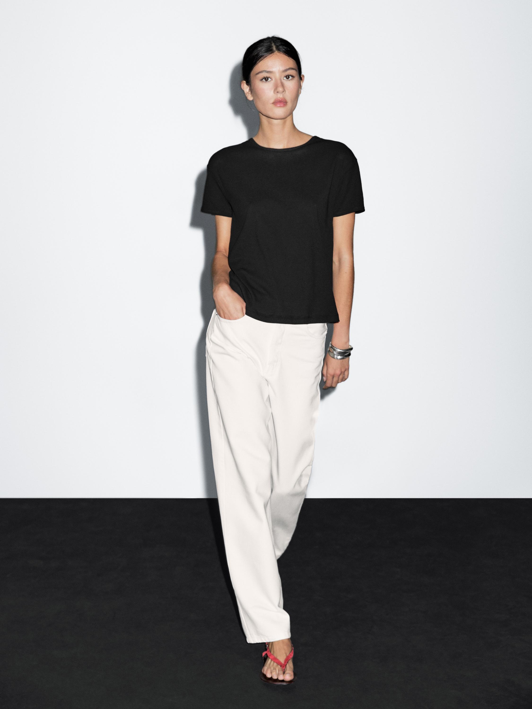 Футболка с коротким рукавом из 100% хлопка Massimo Dutti, черный
Футболка с коротким рукавом из 100% хлопка Massimo Dutti, черный