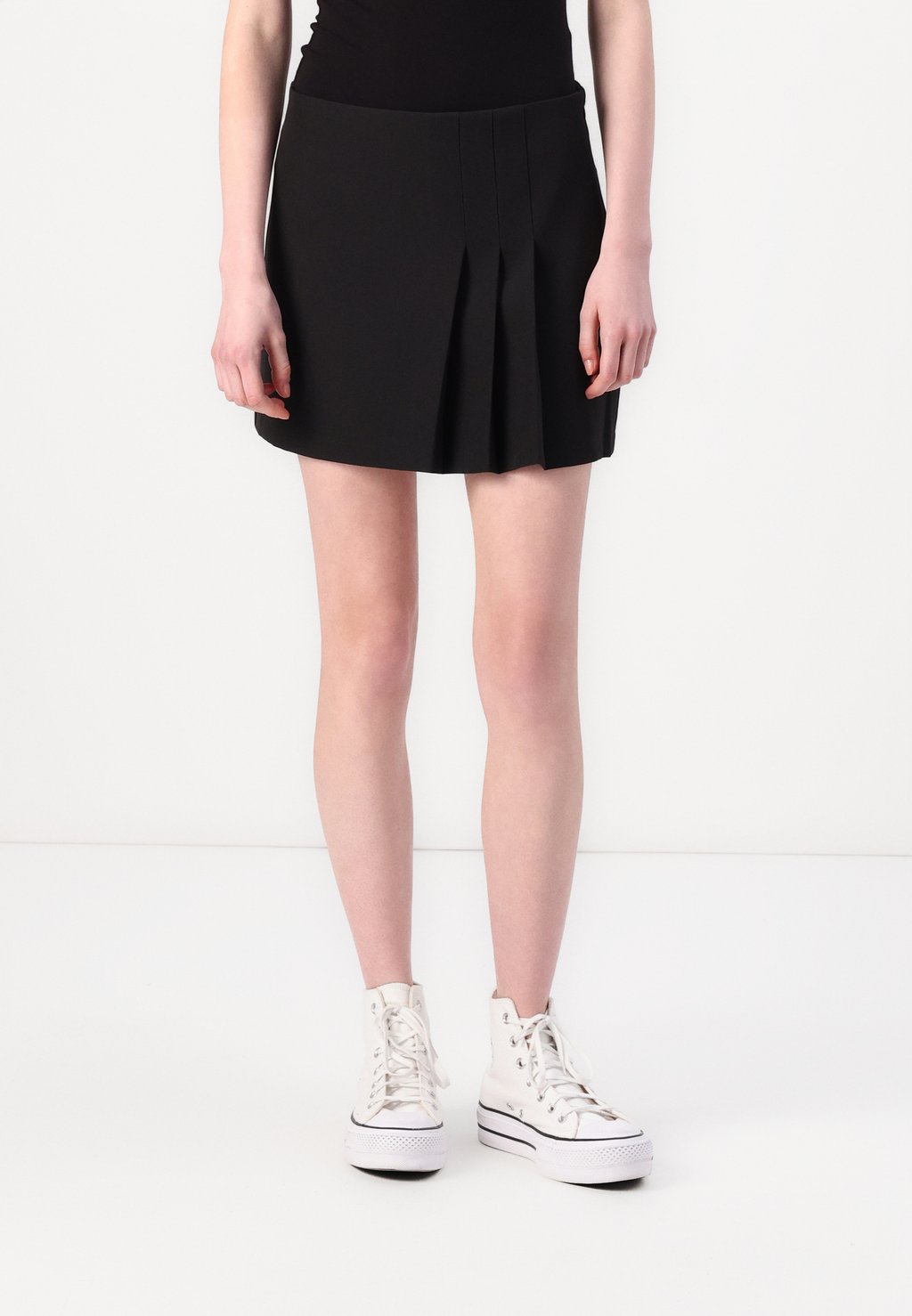 Мини-юбка ONLELLY LIFE ONLY, черный
Мини-юбка ONLELLY LIFE ONLY, черный