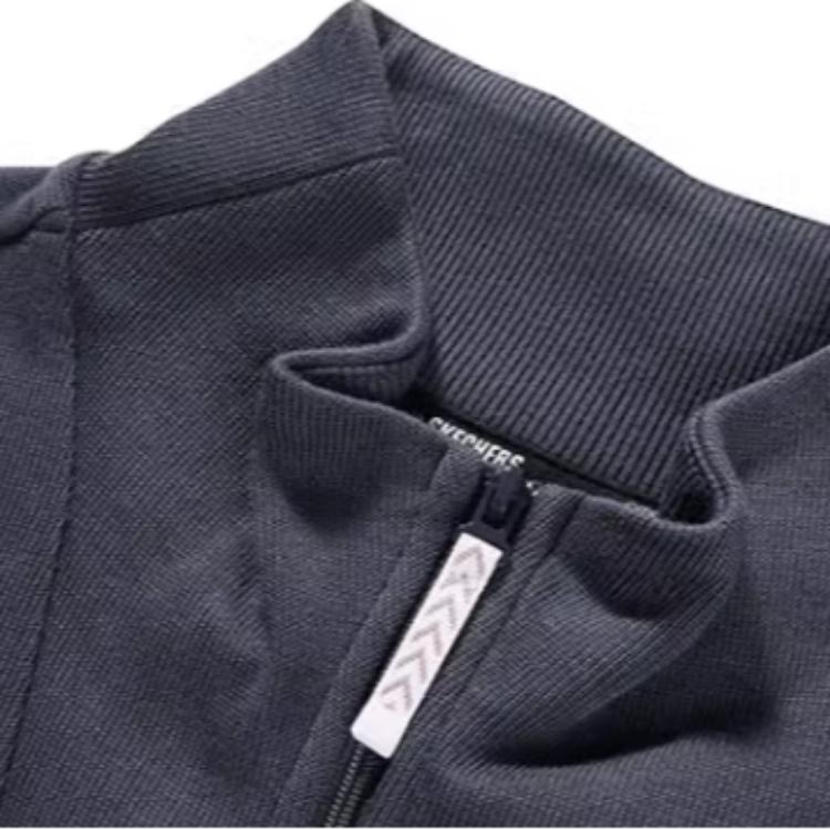 Свитшот женский черный Skechers 
Свитшот женский черный Skechers