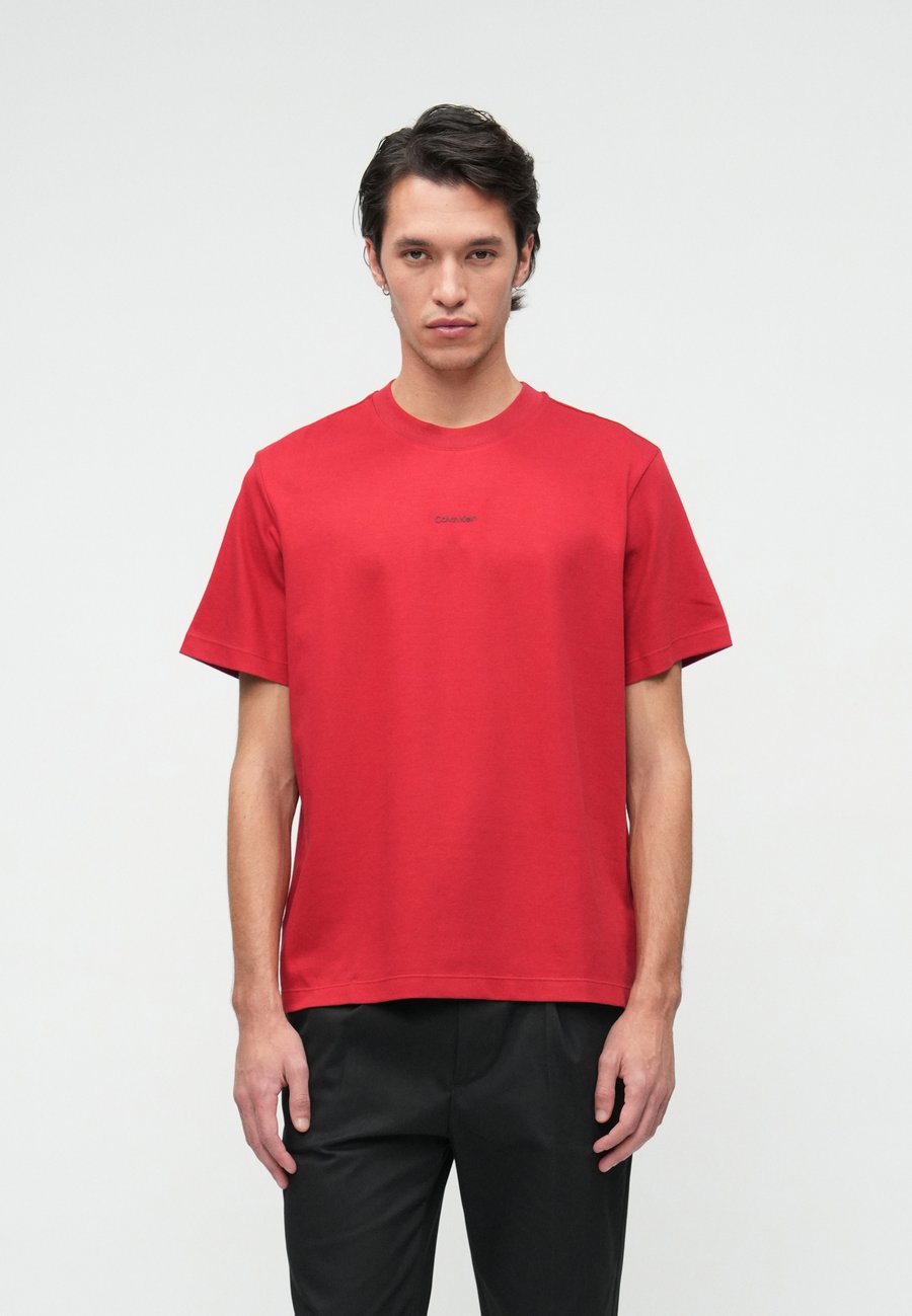 Футболка Calvin Klein TEE, Scooter/Dark Red, Красный, Футболка Calvin Klein TEE, Scooter/Dark Red
Футболка Calvin Klein TEE, Scooter/Dark Red, Красный, Футболка Calvin Klein TEE, Scooter/Dark Red