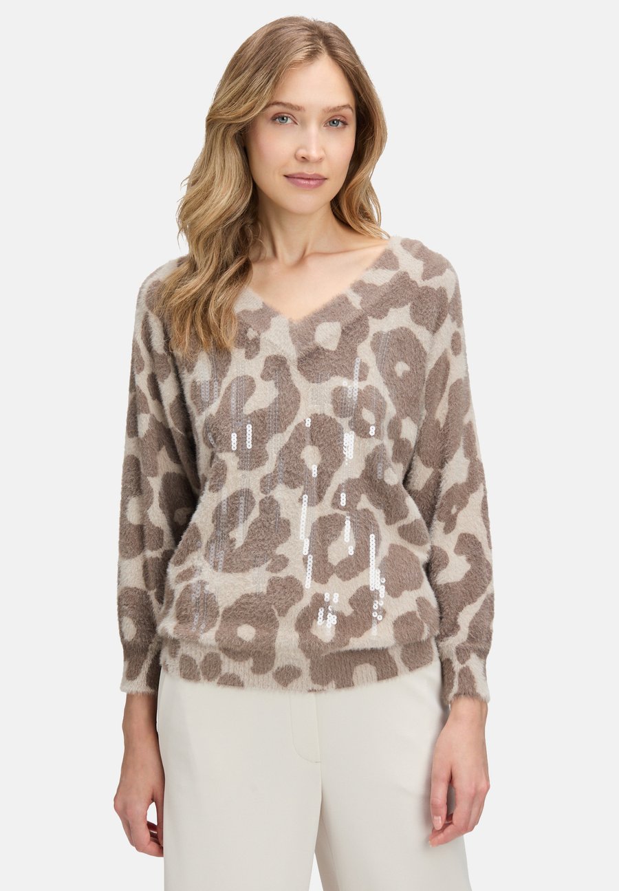 Джемпер Betty Barclay MIT FLEDERMAUSÄRMELN, Taupe/Brown
Джемпер Betty Barclay MIT FLEDERMAUSÄRMELN, Taupe/Brown