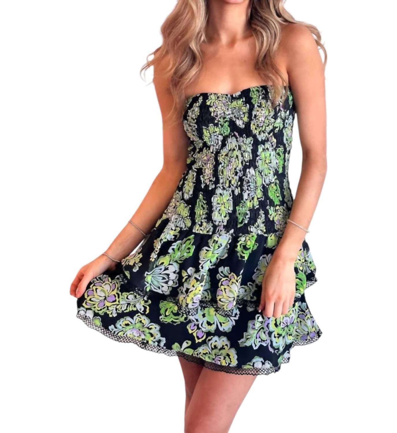 Платье Lennyn Smocked в разноцветном цвете RESET by Jane, мультиколор
Платье Lennyn Smocked в разноцветном цвете RESET by Jane, мультиколор