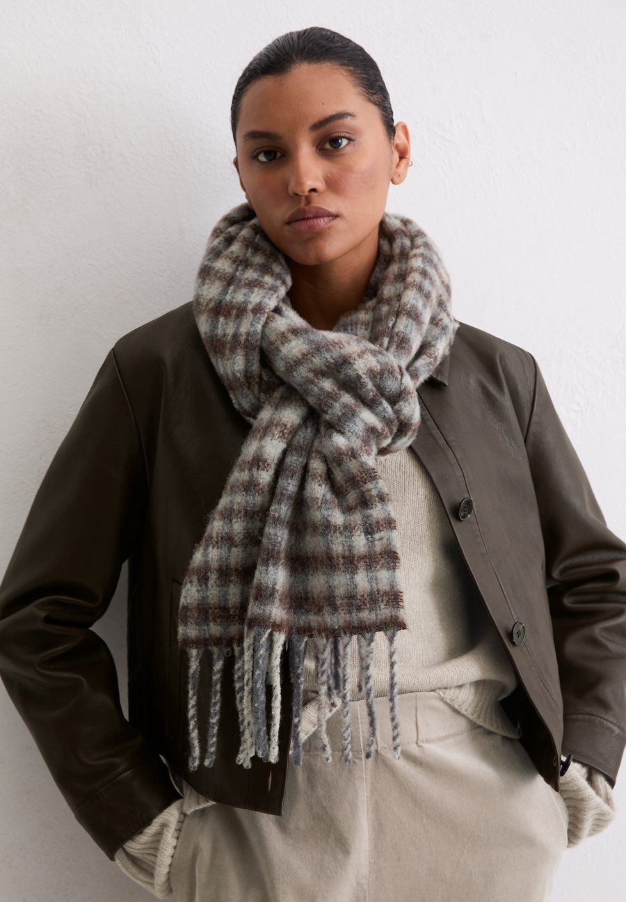 Шарф Marc O'Polo DENIM Scarf, Multi Chalky Mauve Melange/Mauve
Шарф Marc O'Polo DENIM Scarf, Multi Chalky Mauve Melange/Mauve