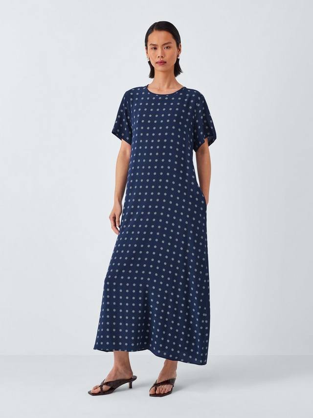 Шелковое макси-платье Revere с короткими рукавами Weekend MaxMara, Navy
Шелковое макси-платье Revere с короткими рукавами Weekend MaxMara, Navy