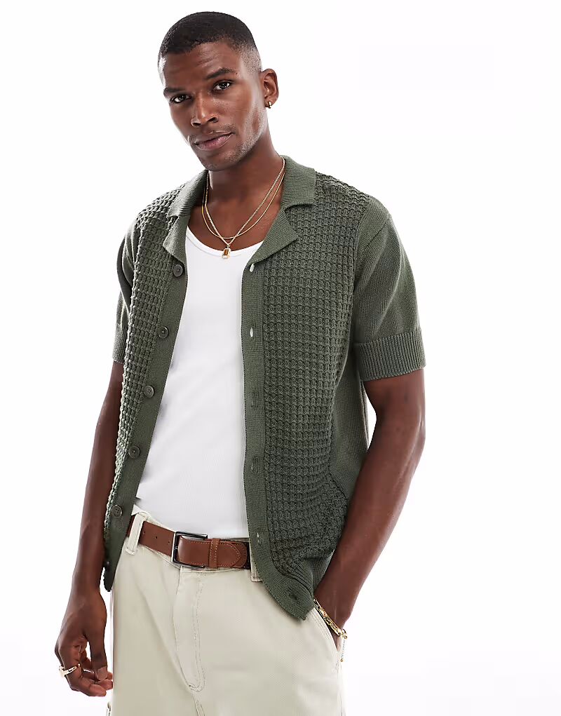 Трикотажная рубашка в стиле ретро-боулинг New Look цвета хаки
Трикотажная рубашка в стиле ретро-боулинг New Look цвета хаки